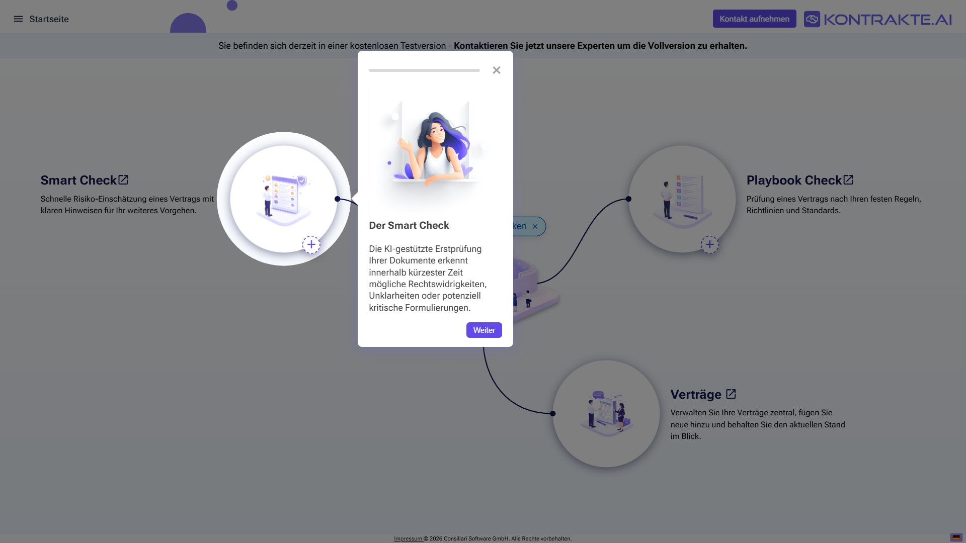 Beispiel eines Tutorial-Schritts. Ein tooltip-artiger Dialog hebt das Smart-Check-Modul auf der Startseite hervor; der Dialog enthält eine Fortschrittsanzeige, ein Schließsymbol, eine kurze Erläuterung der hervorgehobenen Funktion und eine Weiter-Schaltfläche.