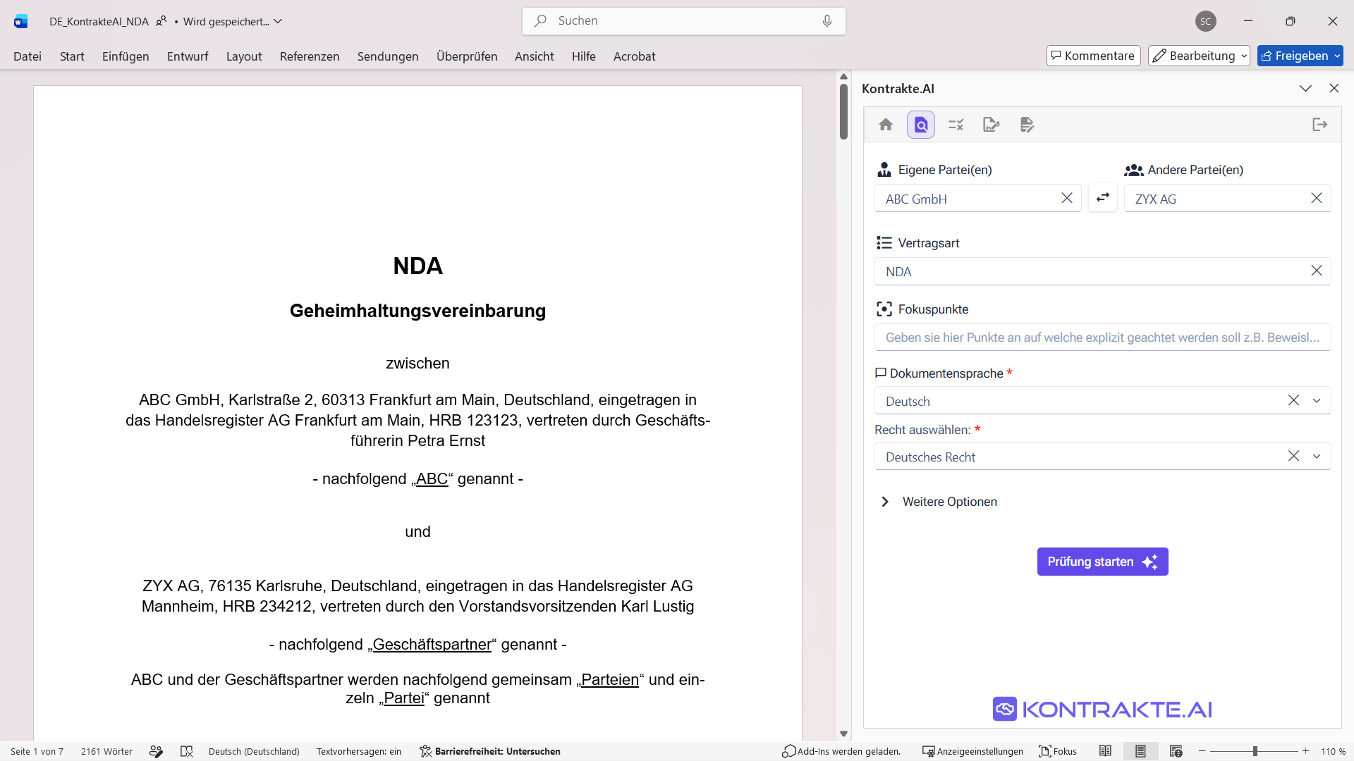 Aufgabenbereich mit der Smart-Check-Konfiguration: Felder für eigene und andere Parteien mit Tausch-Symbol, Vertragsart NDA, optionale Fokuspunkte, Dokumentensprache Deutsch, Rechtswahl Deutsches Recht, ausklappbare weitere Optionen und die Schaltfläche Prüfung starten.